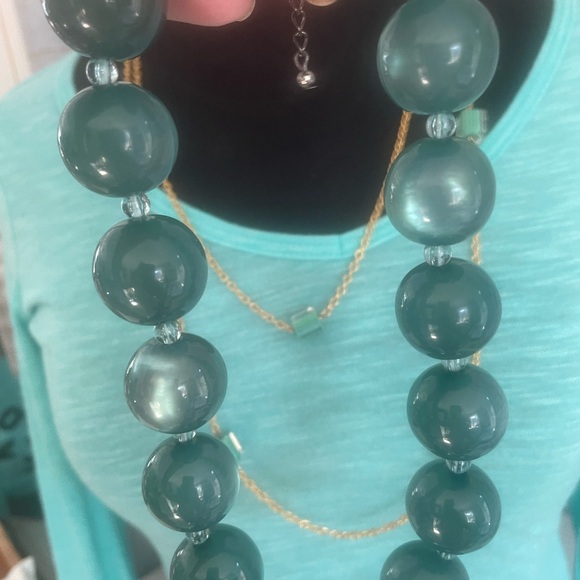 Layered necklace set with bubble bead, choker & gold tone chain aqua/emerald - Picture 7 of 7
